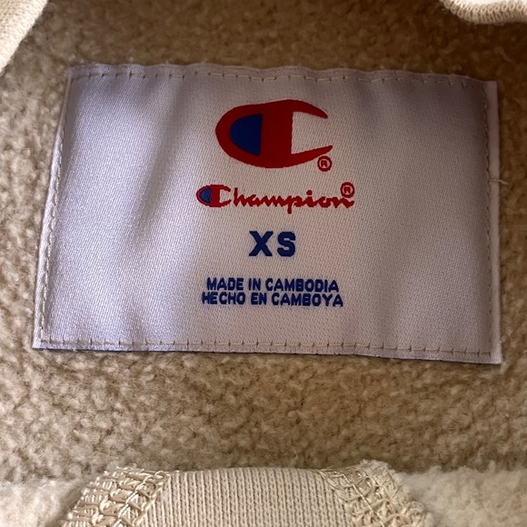 Vintage Champion Sweatshirt - Picture 9 of 11